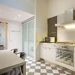 Vip And Rialto Bridge Apartamento *