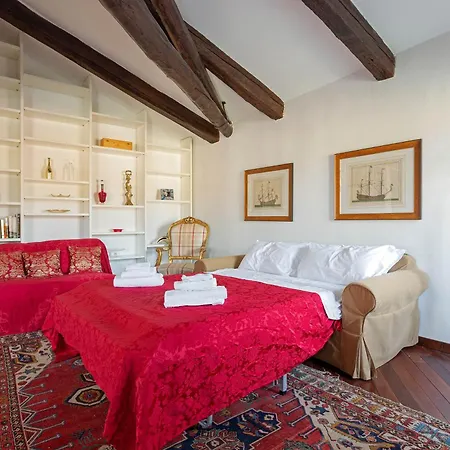 Vip And Rialto Bridge Apartamento *