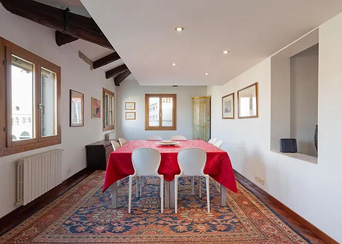 Vip And Rialto Bridge شقة *