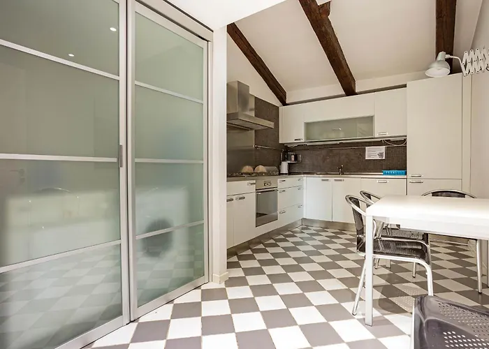 Vip And Rialto Bridge شقة البندقية