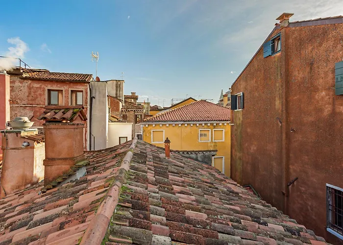 Vip And Rialto Bridge * البندقية