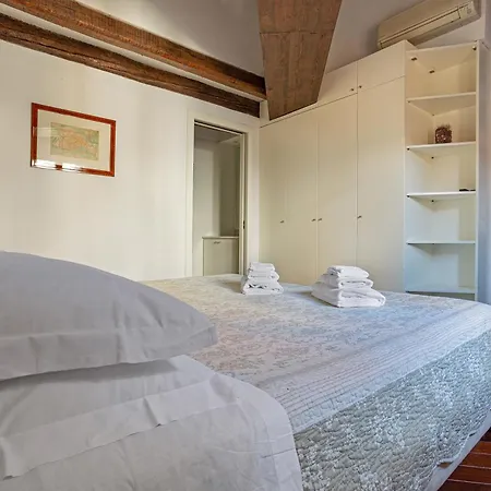 Apartment Vip And Rialto Bridge *